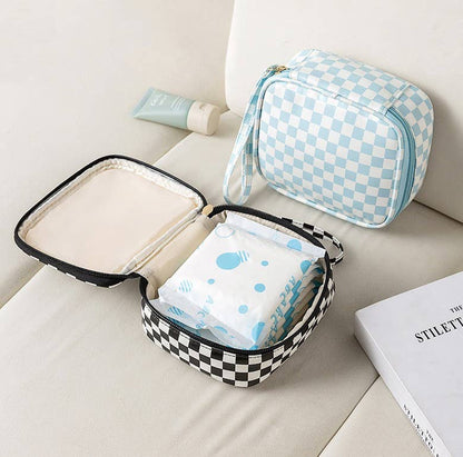TRAVEL CHECKER MAKEUP COSMETIC POUCH BAG | 40P537